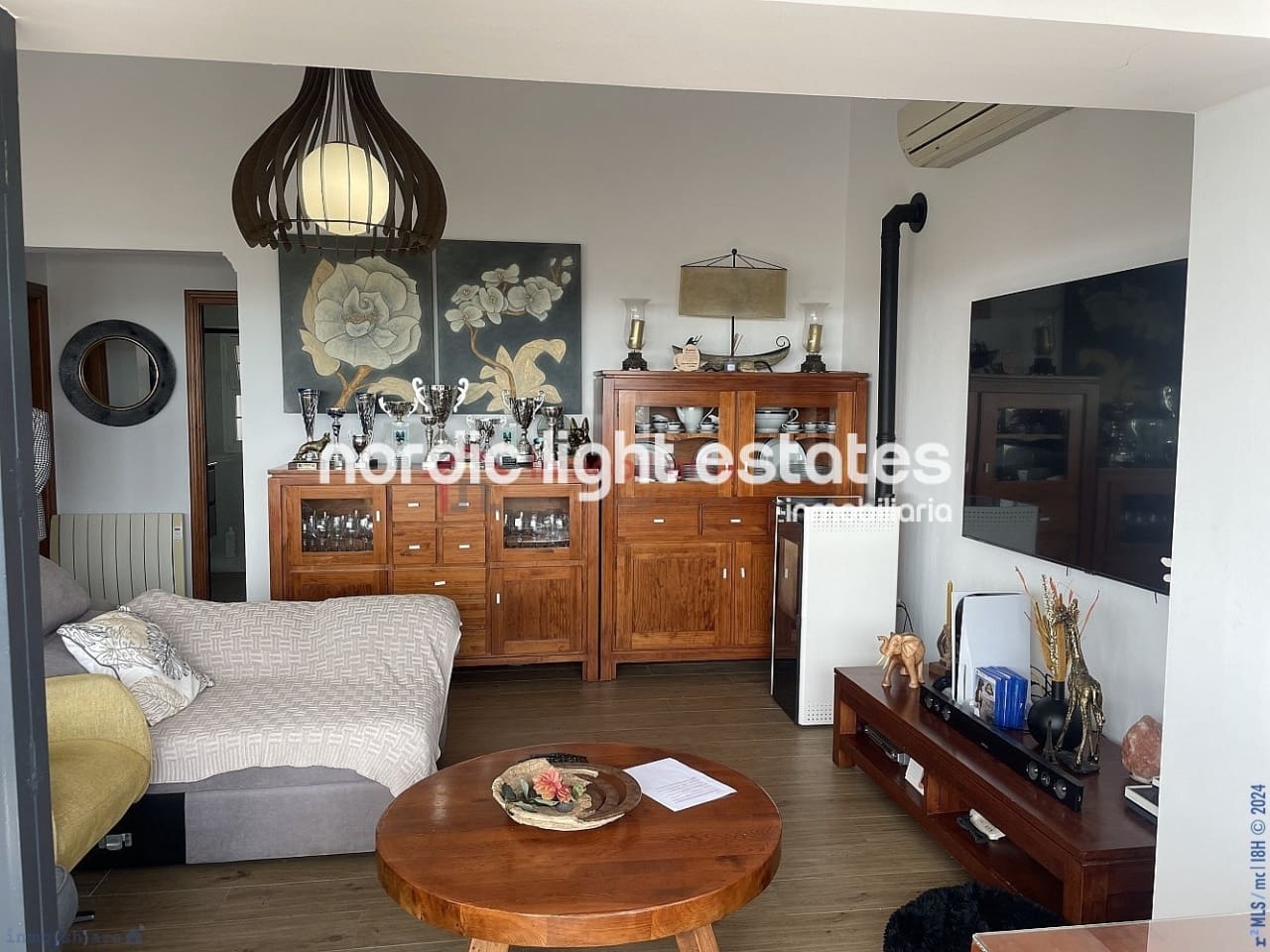 3 bedroom Villa for sale in Nerja with pool garage - € 610,000 (Ref: 8436060)