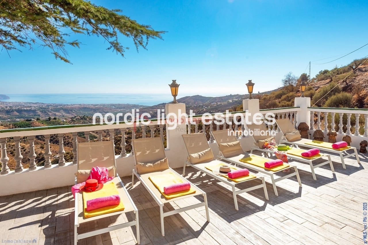 6 sypialnia Willa na sprzedaż w Frigiliana z basenem - 950 000 € (Ref: 8437686)