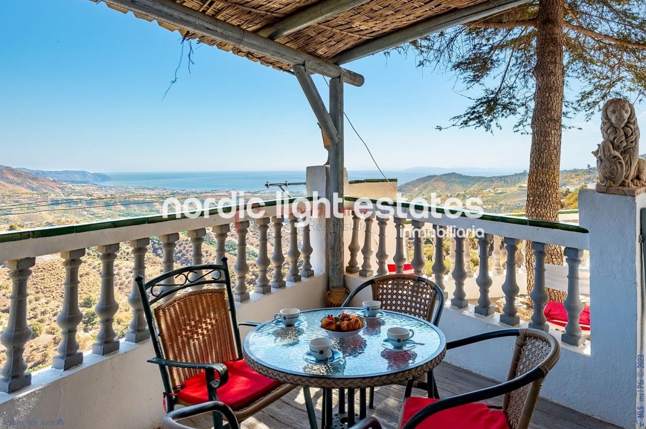 6 sypialnia Willa na sprzedaż w Frigiliana z basenem - 950 000 € (Ref: 8437686)