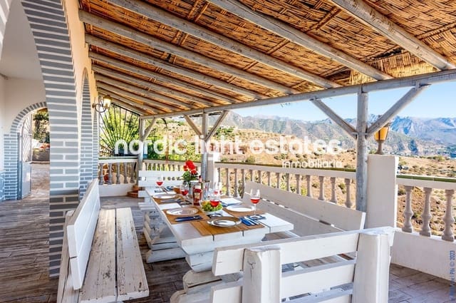 6 sypialnia Willa na sprzedaż w Frigiliana z basenem - 950 000 € (Ref: 8437686)