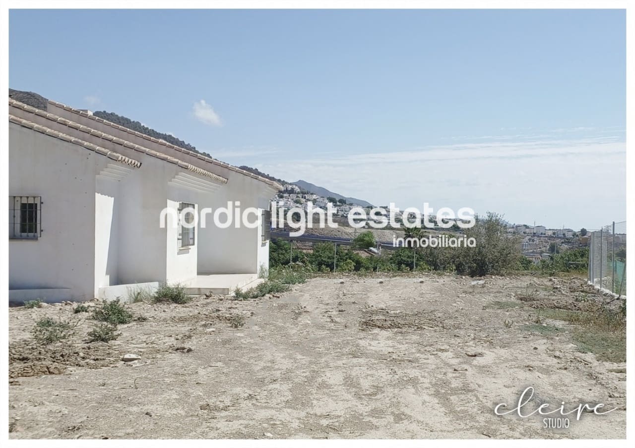 3 slaapkamer Villa te koop in Frigiliana met zwembad - € 676.000 (Ref: 8458942)