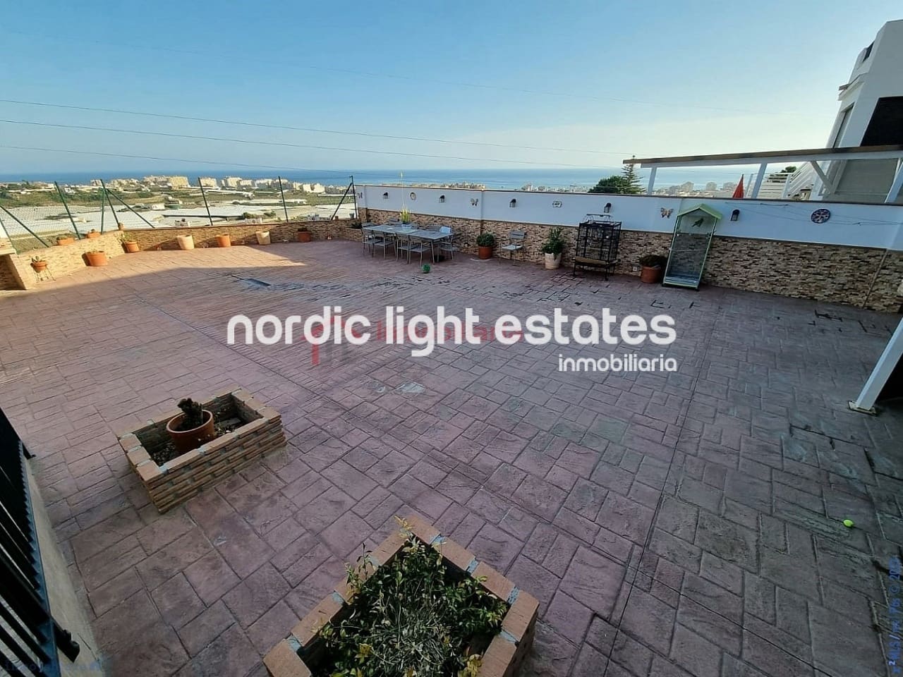 5 soveværelse Semi-Rækkehus til salg i Torrox-Costa med garage - € 465.000 (Ref: 8469086)