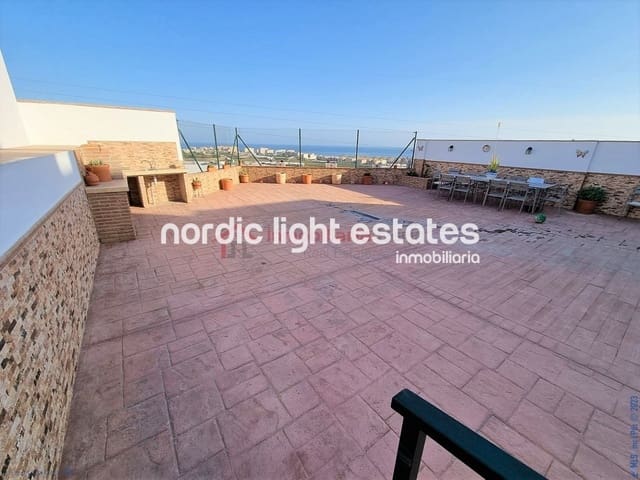 5 makuuhuone Paritalo myytävänä paikassa Torrox-Costa, Torrox mukana 
autotalli - 465 000 € (Ref: 8469086)