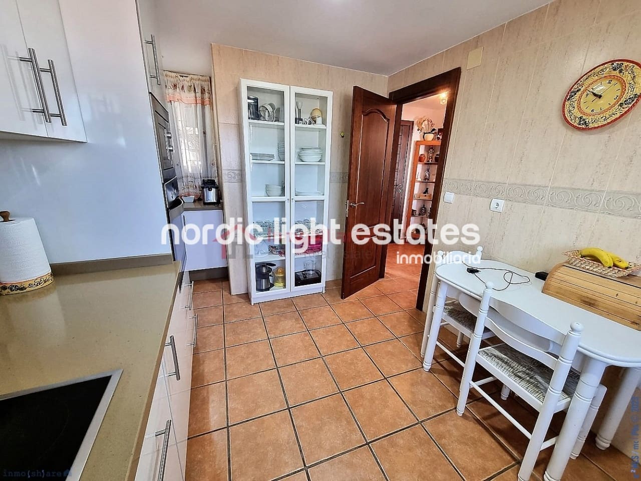 5 soveværelse Semi-Rækkehus til salg i Torrox-Costa med garage - € 465.000 (Ref: 8469086)