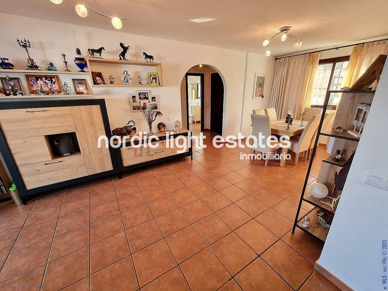 5 soveværelse Semi-Rækkehus til salg i Torrox-Costa med garage - € 465.000 (Ref: 8469086)