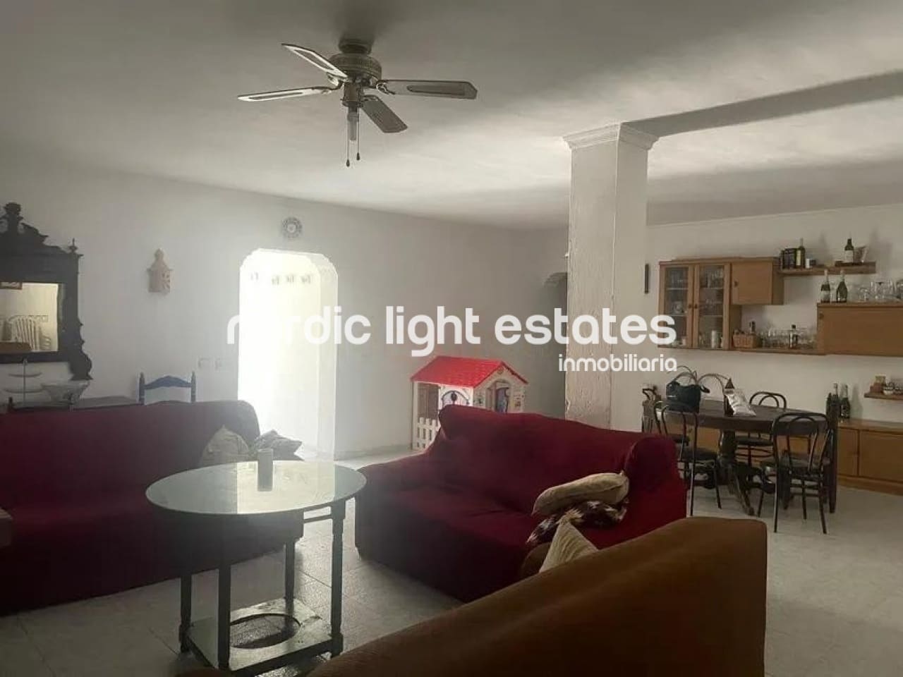 10 soveværelse Villa til salg i Torre del Mar med swimmingpool garage - € 425.000 (Ref: 8481328)