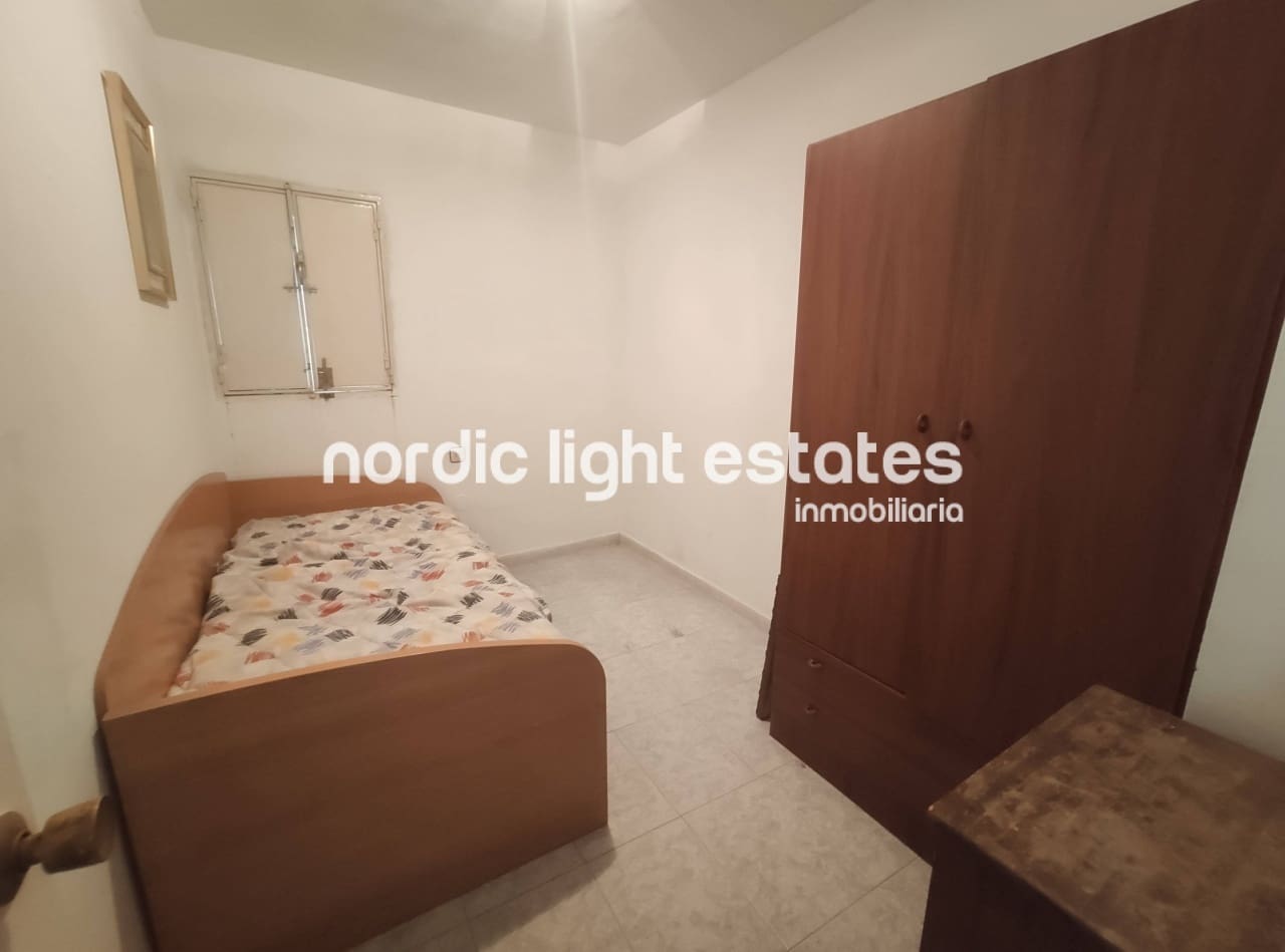 10 soveværelse Villa til salg i Torre del Mar med swimmingpool garage - € 425.000 (Ref: 8481328)