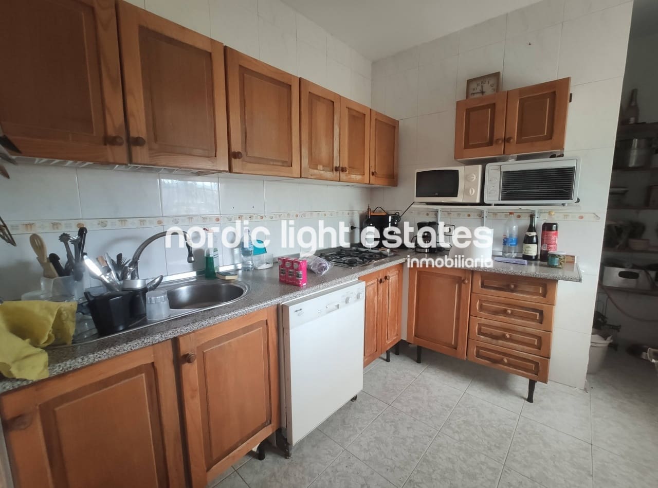 10 soveværelse Villa til salg i Torre del Mar med swimmingpool garage - € 425.000 (Ref: 8481328)