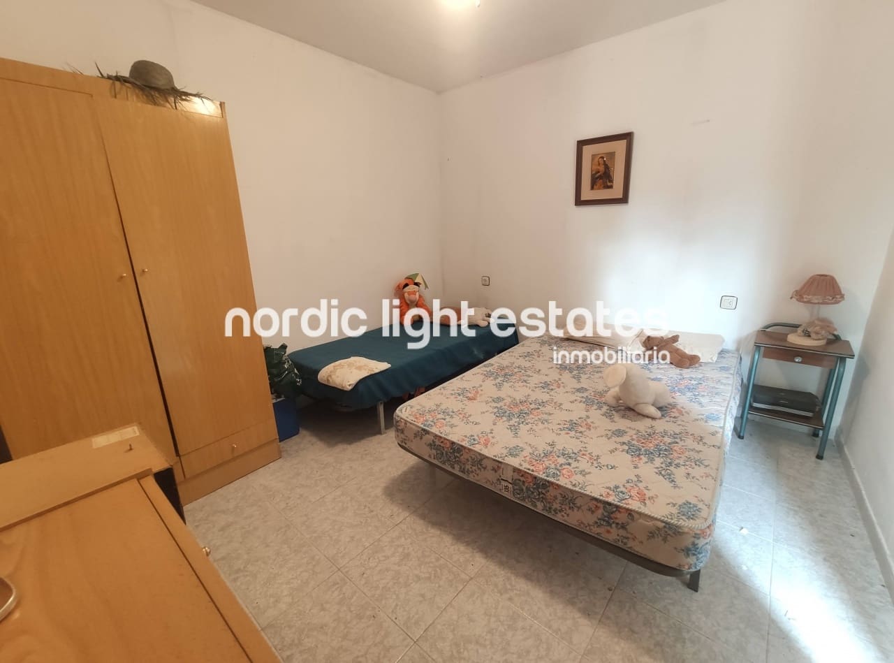 10 soveværelse Villa til salg i Torre del Mar med swimmingpool garage - € 425.000 (Ref: 8481328)