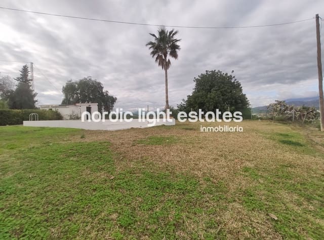 10 soveværelse Villa til salg i Torre del Mar, Vélez-Málaga med swimmingpool garage - € 425.000 (Ref: 8481328)