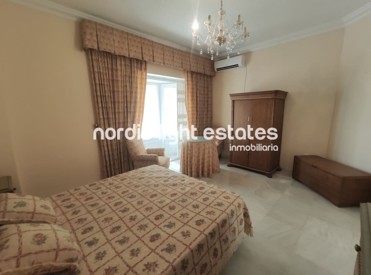 4 soveværelse Semi-Rækkehus til salg i Nerja - € 2.200.000 (Ref: 8500568)