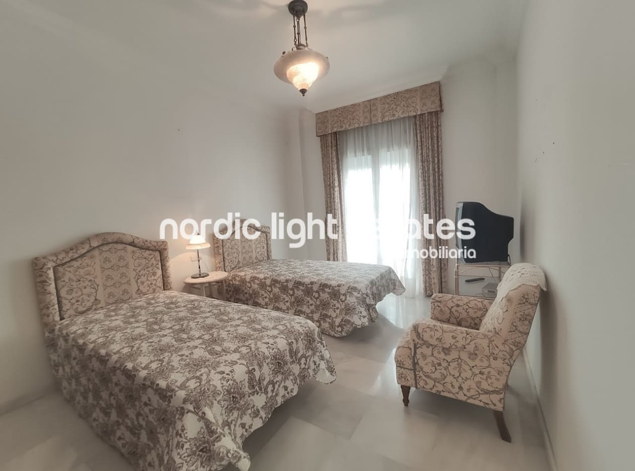 4 soveværelse Semi-Rækkehus til salg i Nerja - € 2.200.000 (Ref: 8500568)