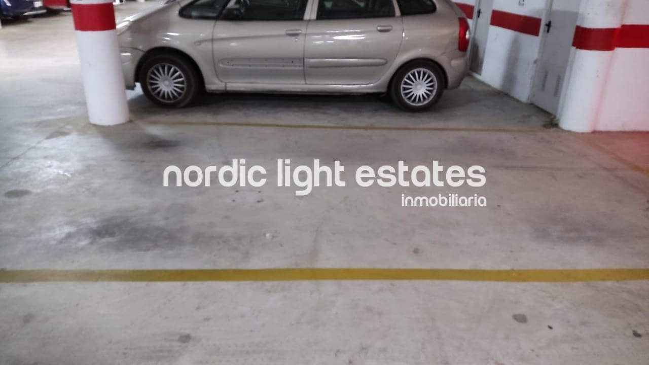 1 makuuhuone Huoneisto myytävänä paikassa Almunecar mukana uima-altaan 
autotalli - 295 000 € (Ref: 8524691)