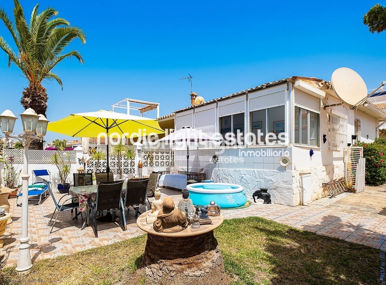 2 soveværelse Semi-Rækkehus til salg i Torrox-Costa med garage - € 365.000 (Ref: 8530732)