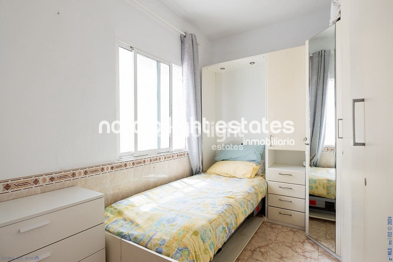 2 soveværelse Semi-Rækkehus til salg i Torrox-Costa med garage - € 365.000 (Ref: 8530732)