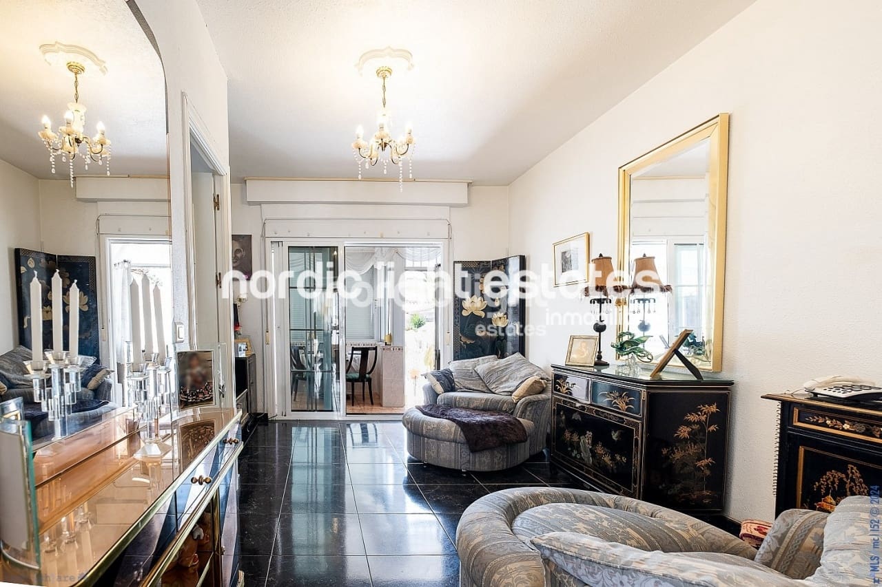 2 soveværelse Semi-Rækkehus til salg i Torrox-Costa med garage - € 365.000 (Ref: 8530732)