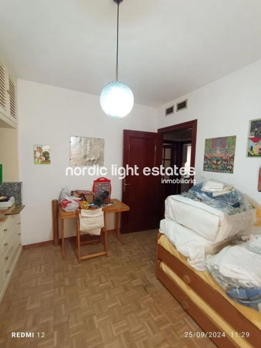 6 soveværelse Lejlighed til salg i Malaga by med garage - € 550.000 (Ref: 8592468)
