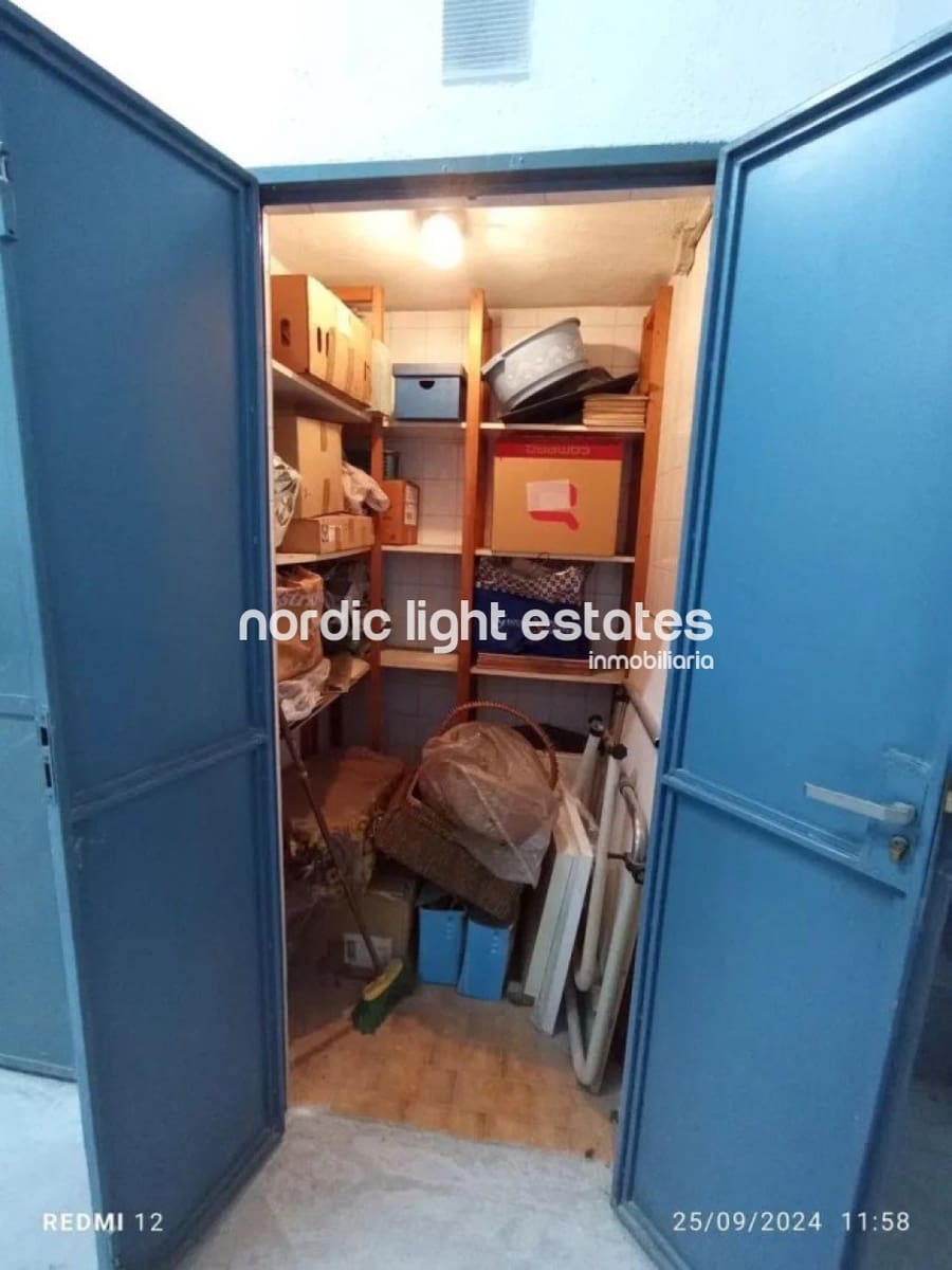 6 soveværelse Lejlighed til salg i Malaga by med garage - € 550.000 (Ref: 8592468)