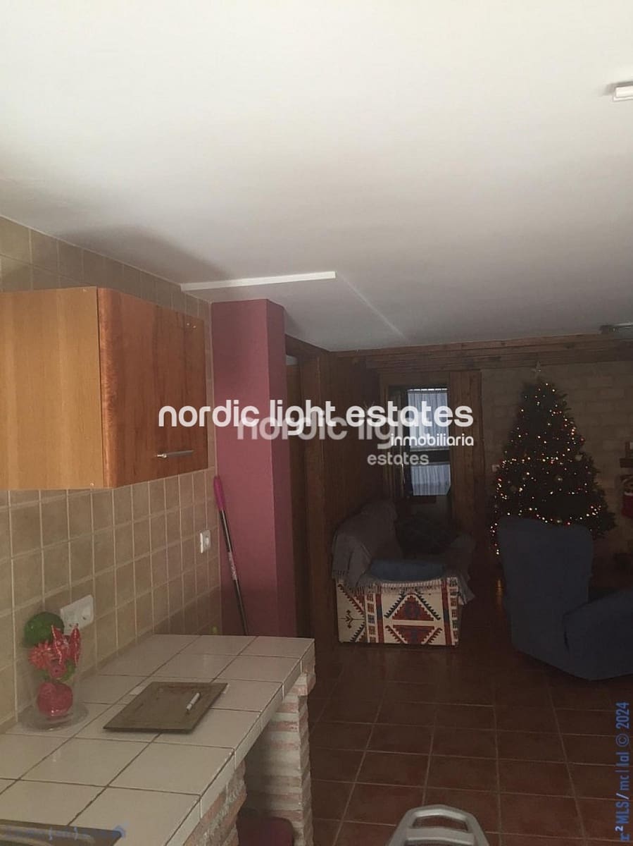 5 soveværelse Semi-Rækkehus til salg i Nerja med swimmingpool - € 750.000 (Ref: 8595606)