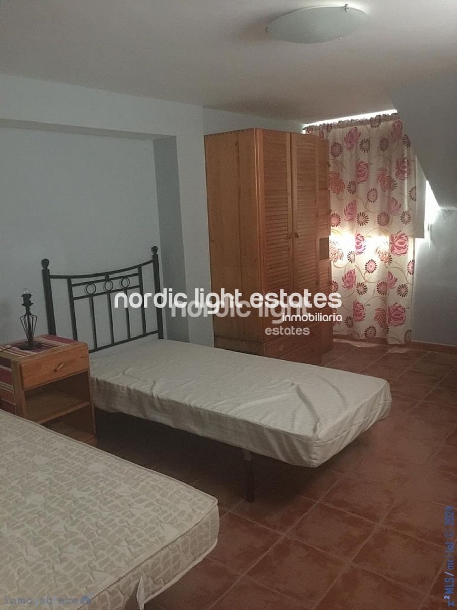 5 soveværelse Semi-Rækkehus til salg i Nerja med swimmingpool - € 750.000 (Ref: 8595606)