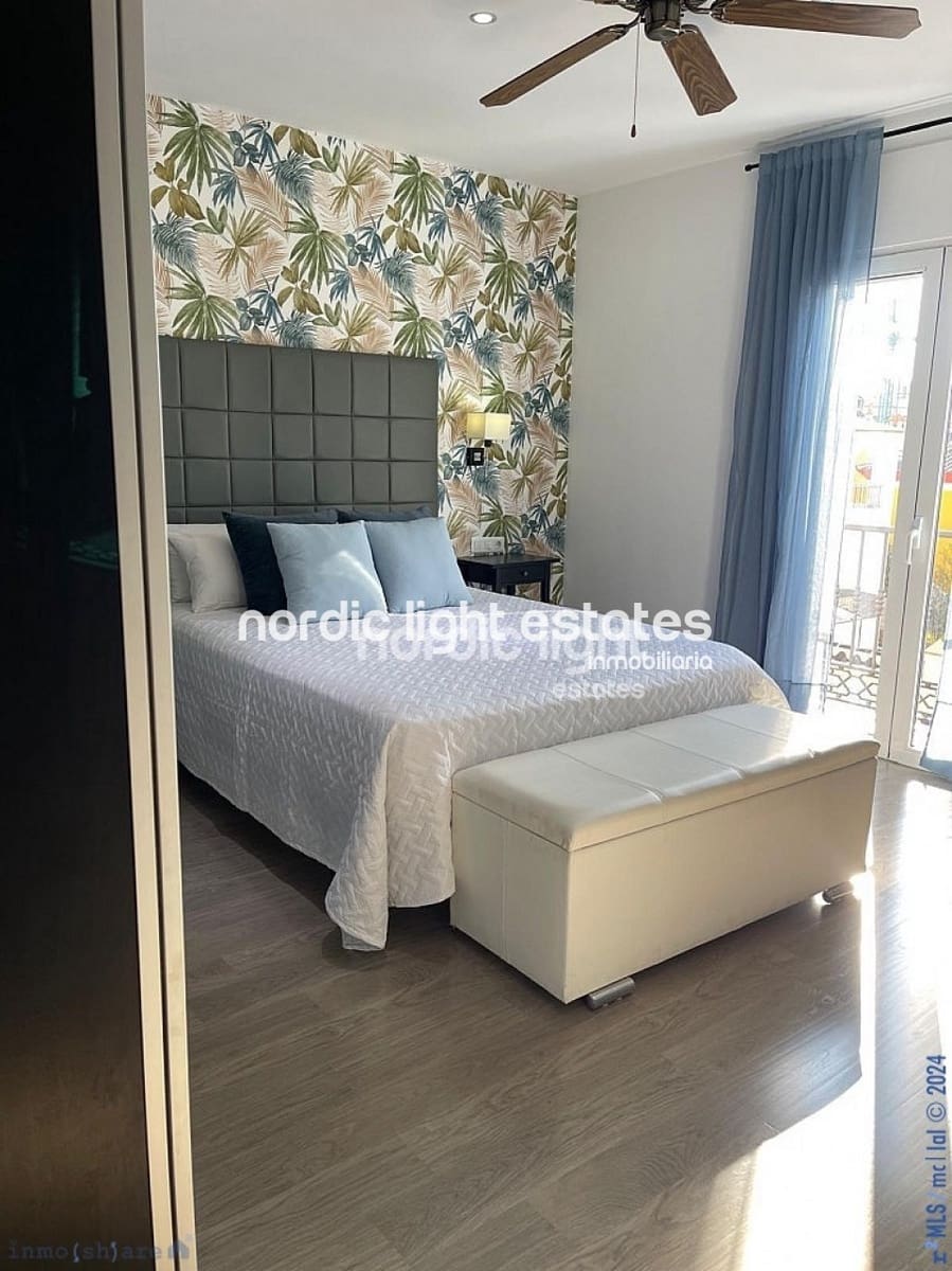 5 soveværelse Semi-Rækkehus til salg i Nerja med swimmingpool - € 750.000 (Ref: 8595606)