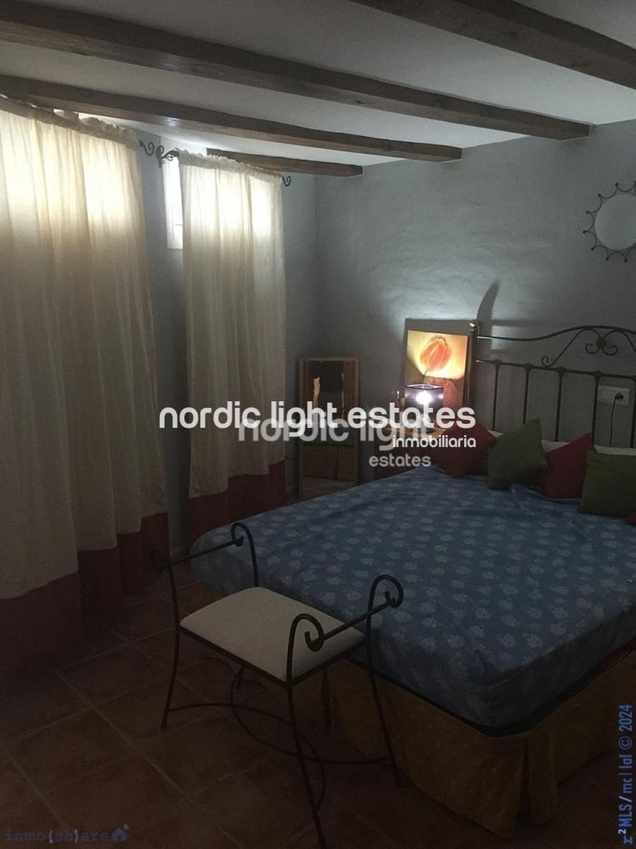 5 soveværelse Semi-Rækkehus til salg i Nerja med swimmingpool - € 750.000 (Ref: 8595606)