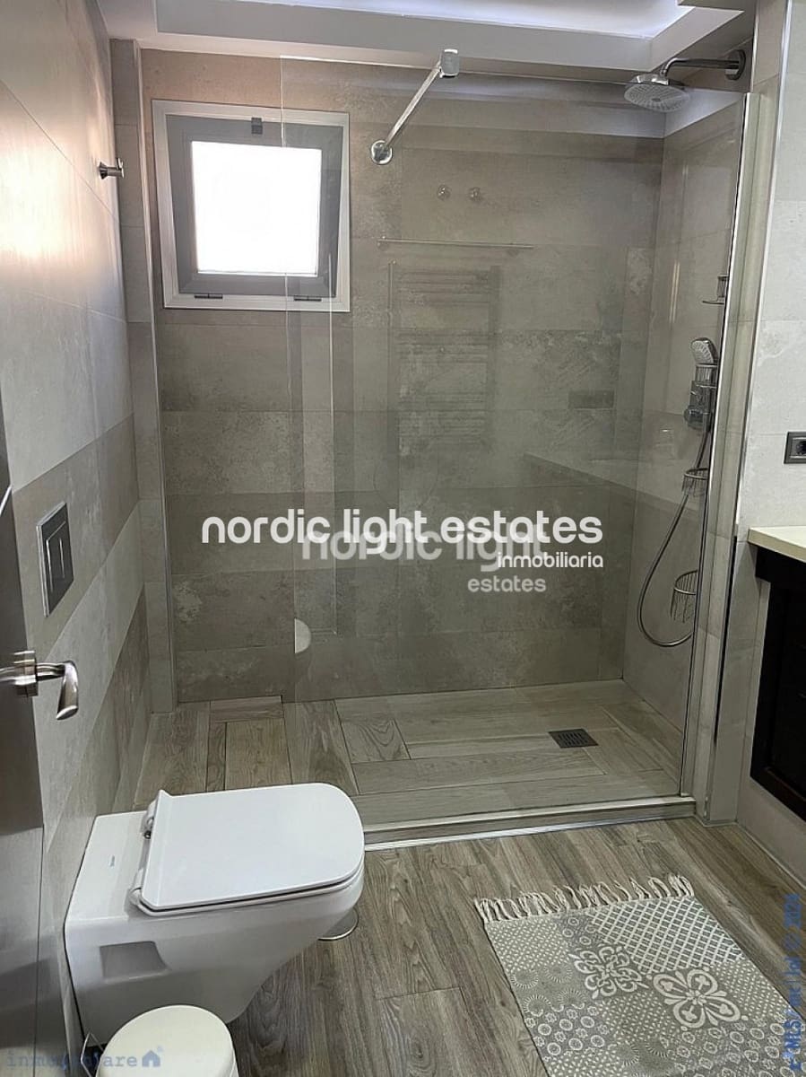 5 soveværelse Semi-Rækkehus til salg i Nerja med swimmingpool - € 750.000 (Ref: 8595606)