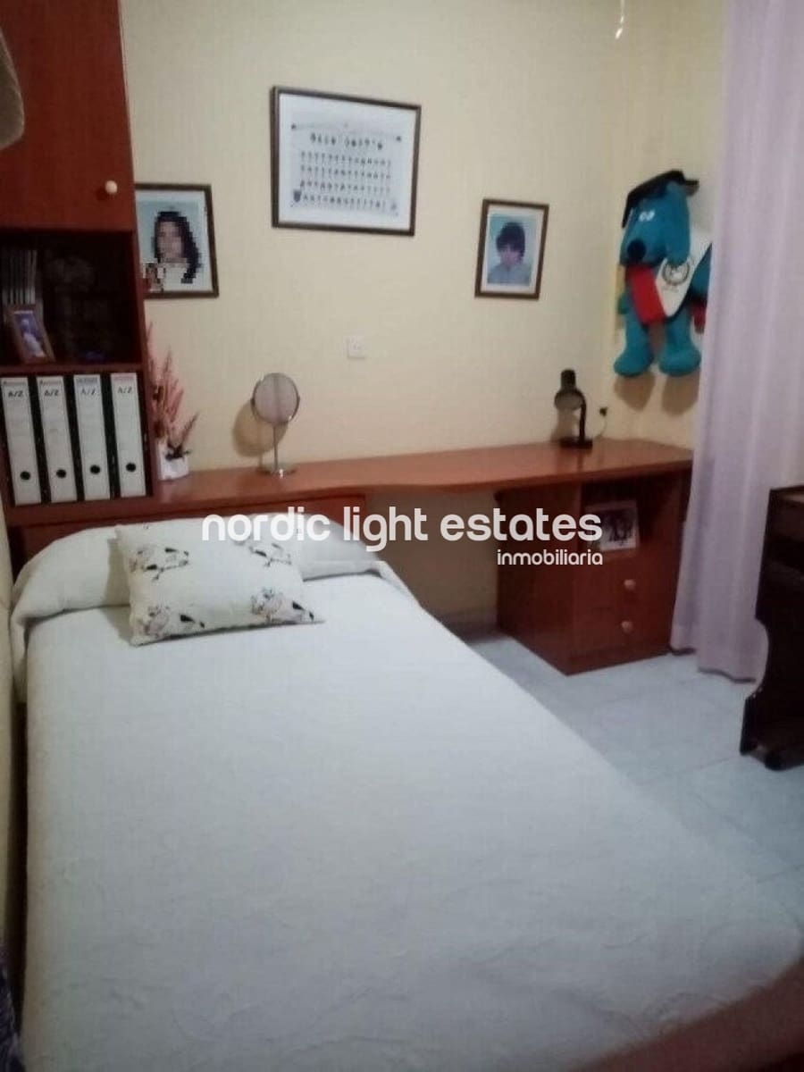 3 soverom Kjedet enebolig til salgs i Velez-Malaga med svømmebasseng - € 490 000 (Ref: 8609294)