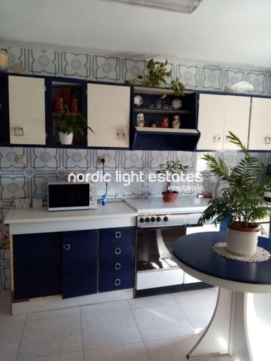 3 soverom Kjedet enebolig til salgs i Velez-Malaga med svømmebasseng - € 490 000 (Ref: 8609294)