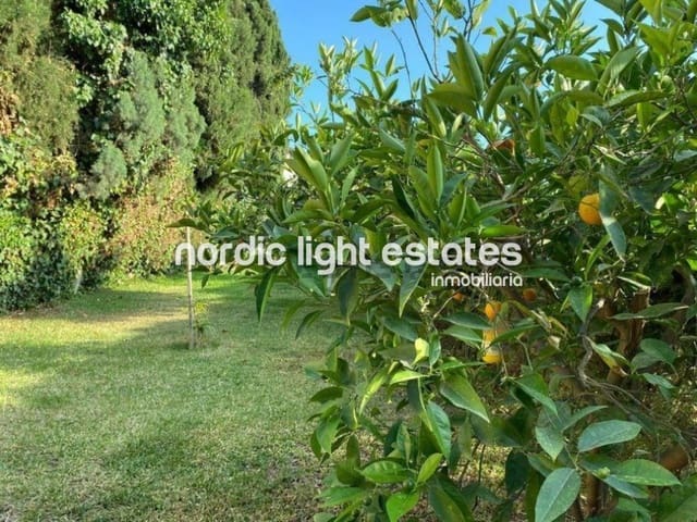 3 soveværelse Semi-Rækkehus til salg i Vélez-Málaga med swimmingpool - € 490.000 (Ref: 8609294)