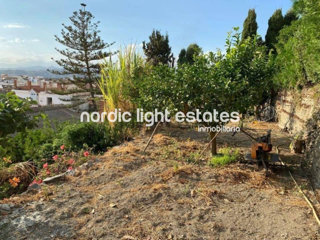 3 soverom Kjedet enebolig til salgs i Velez-Malaga med svømmebasseng - € 490 000 (Ref: 8609294)