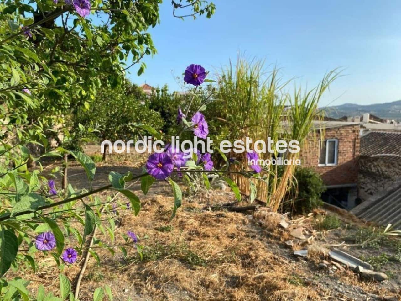 3 soverom Kjedet enebolig til salgs i Velez-Malaga med svømmebasseng - € 490 000 (Ref: 8609294)