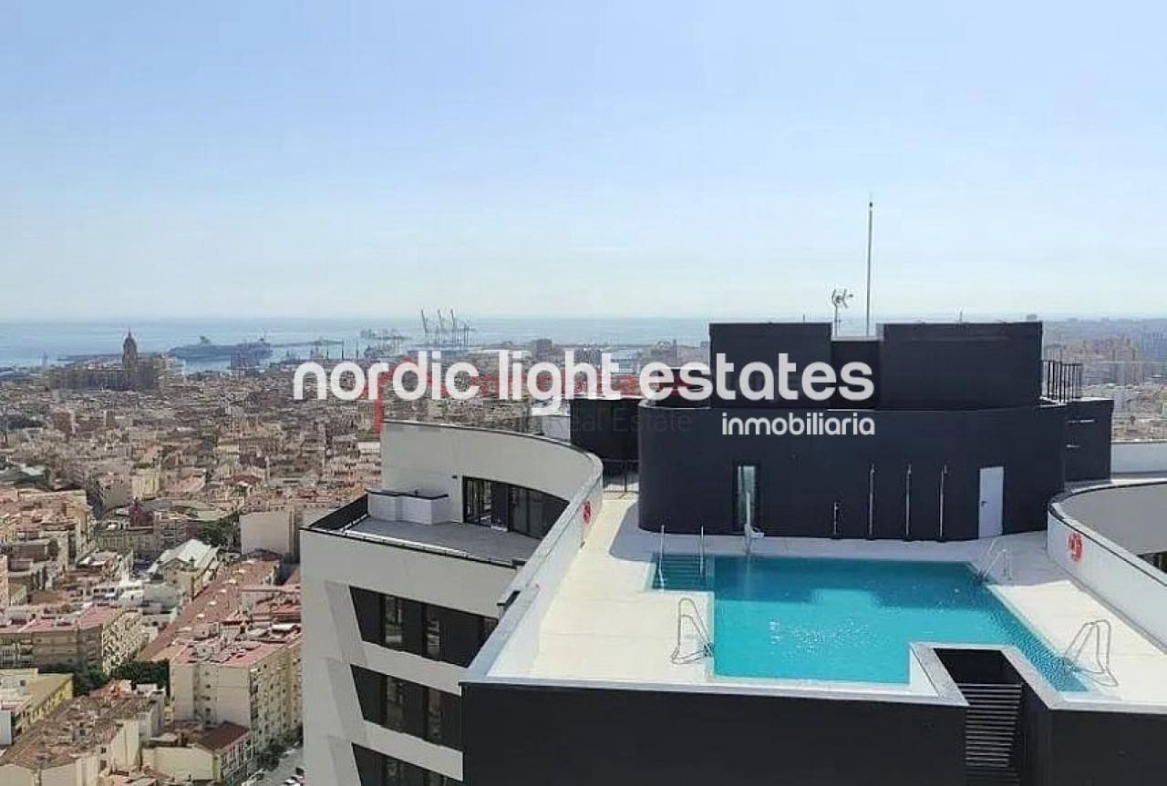 4 bedroom Apartment for sale in Malaga city with pool garage - € 2,000,000 (Ref: 8635592)