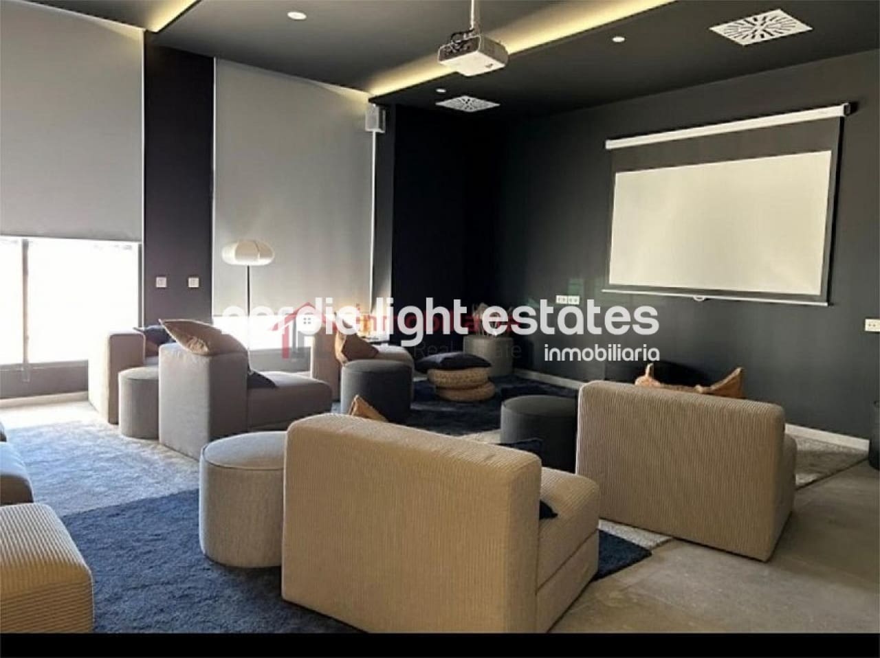 4 bedroom Apartment for sale in Malaga city with pool garage - € 2,000,000 (Ref: 8635592)