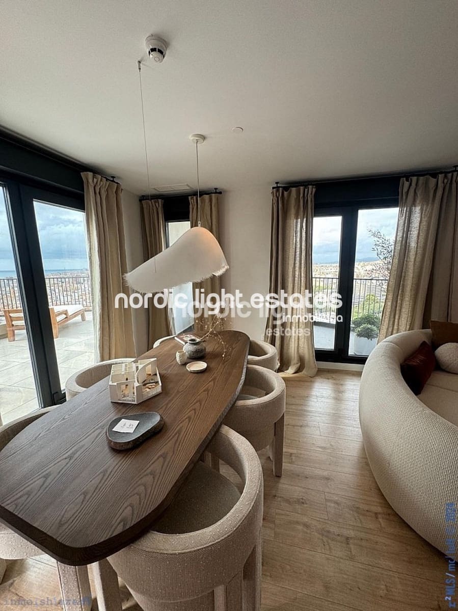 4 bedroom Apartment for sale in Malaga city with pool garage - € 2,000,000 (Ref: 8635592)