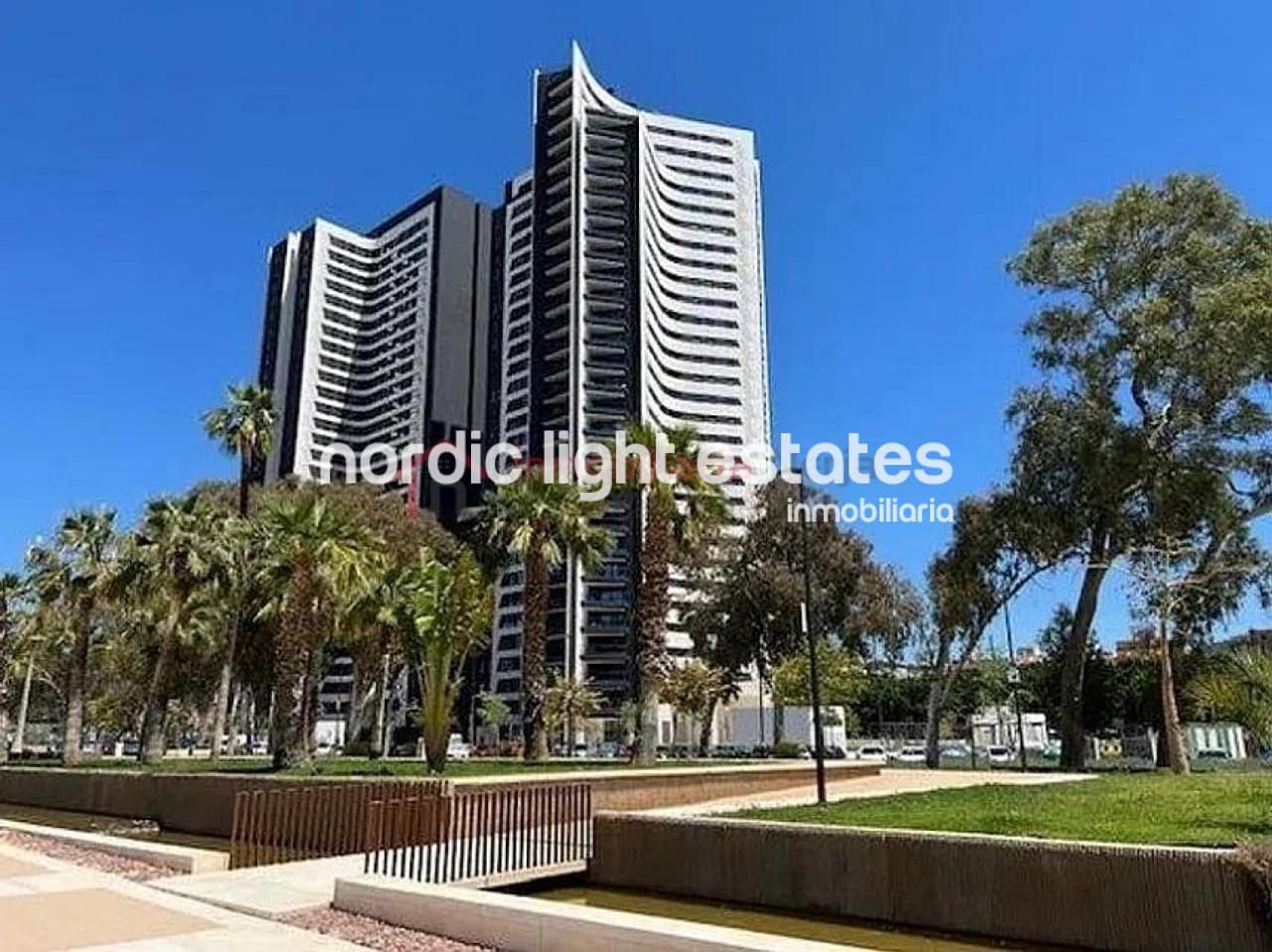 4 bedroom Apartment for sale in Malaga city with pool garage - € 2,000,000 (Ref: 8635592)