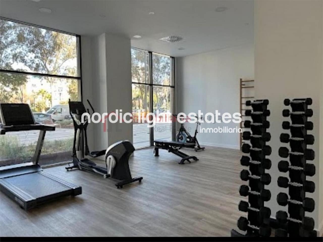 4 bedroom Apartment for sale in Malaga city with pool garage - € 2,000,000 (Ref: 8635592)