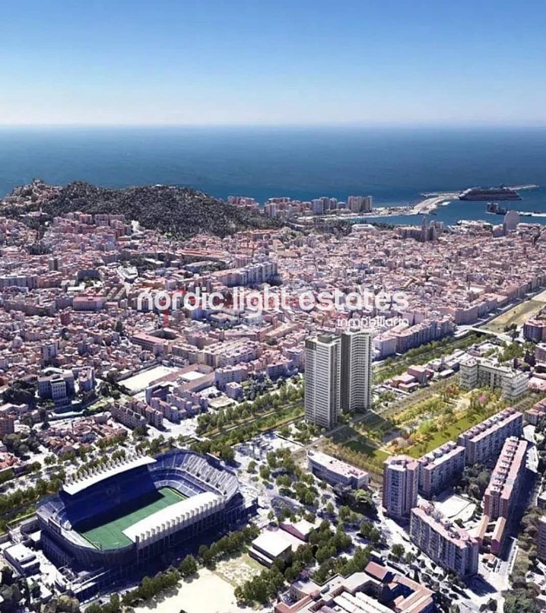 4 bedroom Apartment for sale in Malaga city with pool garage - € 2,000,000 (Ref: 8635592)