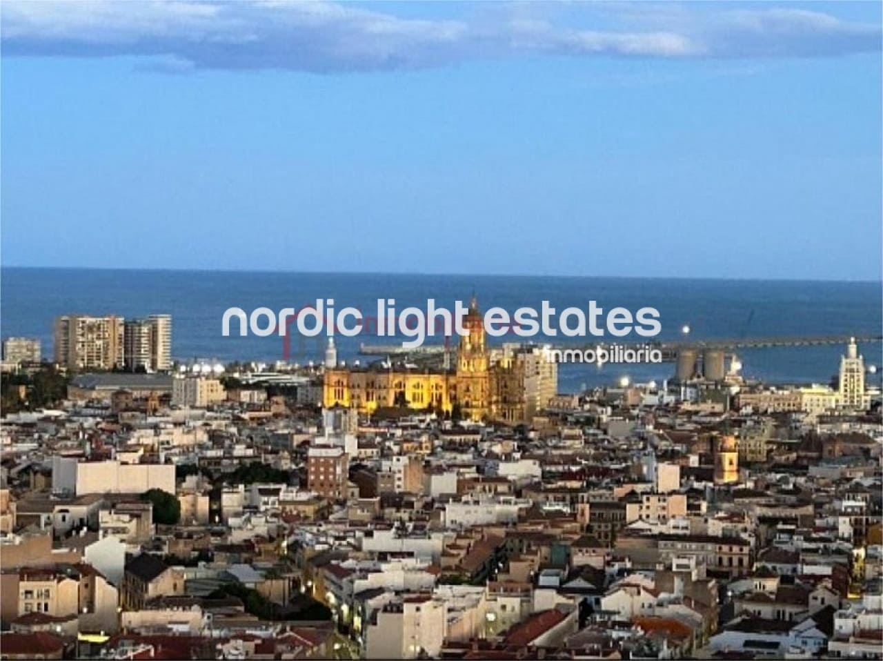 4 bedroom Apartment for sale in Malaga city with pool garage - € 2,000,000 (Ref: 8635592)