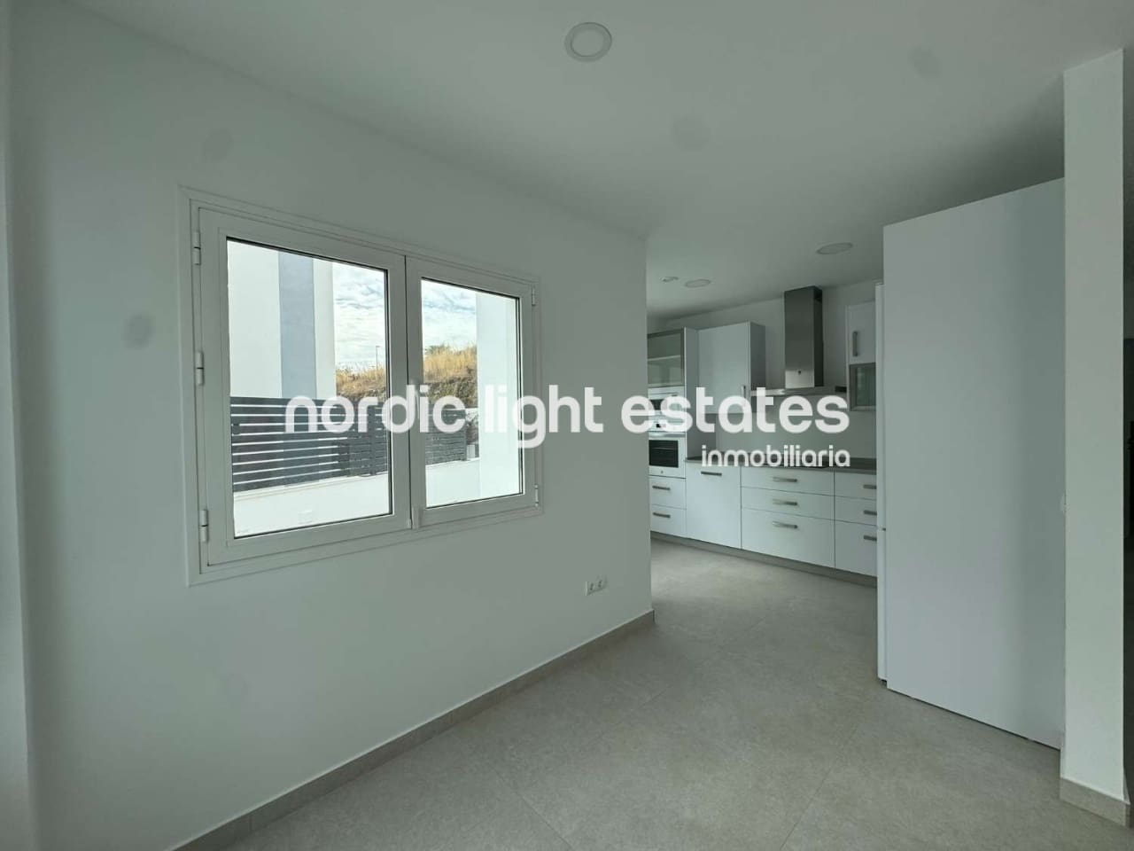 4 quarto Moradia para venda em Nerja com piscina garagem - 865 000 € (Ref: 8640194)