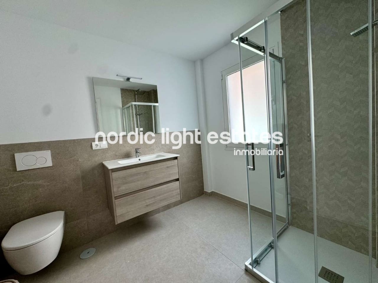 4 quarto Moradia para venda em Nerja com piscina garagem - 865 000 € (Ref: 8640194)