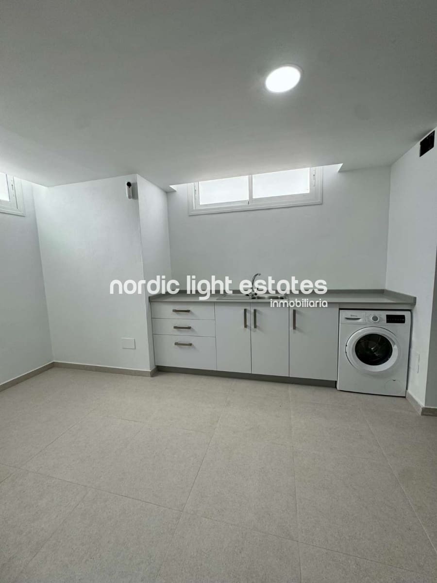 4 quarto Moradia para venda em Nerja com piscina garagem - 865 000 € (Ref: 8640194)