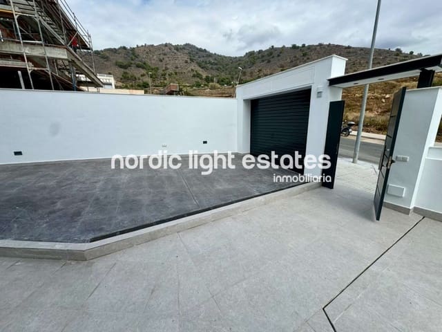 4 bedroom Villa for sale in Nerja with pool garage - € 865,000 (Ref: 8640194)