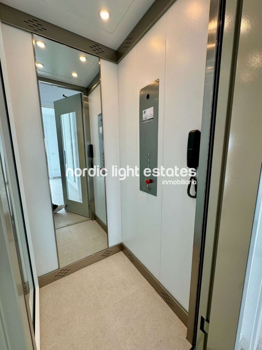 4 quarto Moradia para venda em Nerja com piscina garagem - 865 000 € (Ref: 8640194)