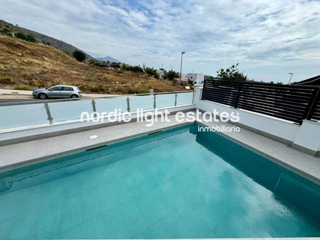 4 bedroom Villa for sale in Nerja with pool garage - € 865,000 (Ref: 8640194)