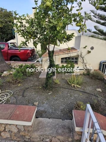 3 chambre Villa/Maison Semi-Mitoyenne à vendre à La Herradura, Almuñécar avec garage - 474 999 € (Ref: 8646901)