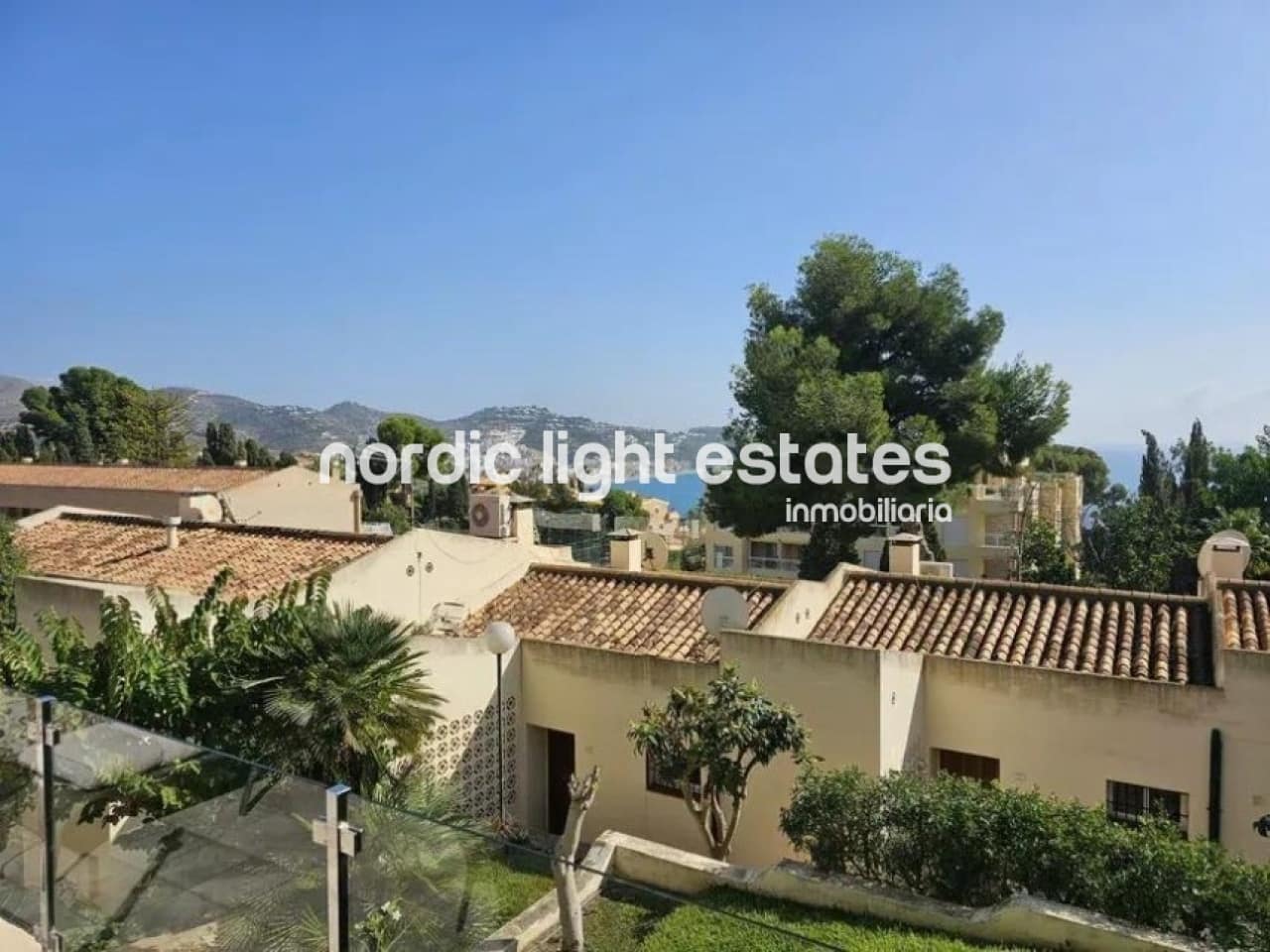 3 soverom Kjedet enebolig til salgs i La Herradura med garasje - € 474 999 (Ref: 8646901)