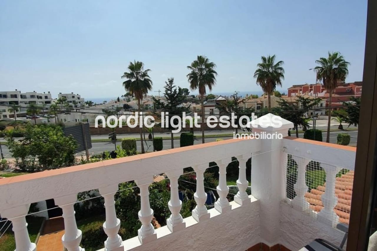 2 soveværelse Semi-Rækkehus til salg i Nerja med swimmingpool - € 330.000 (Ref: 8647042)