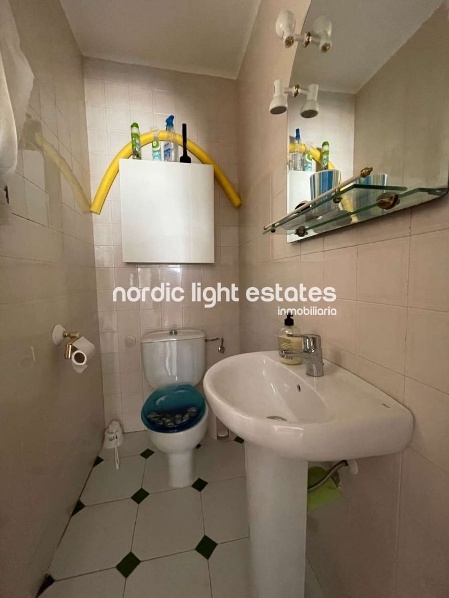 Chalet de 3 habitaciones en Nerja en venta con piscina garaje - 599.000 € (Ref: 8647048)