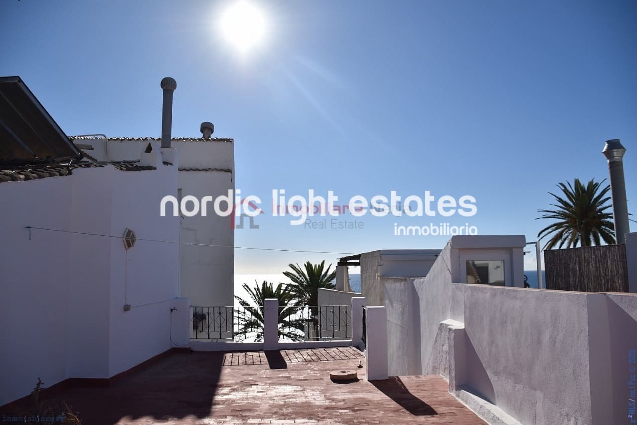 4 soveværelse Semi-Rækkehus til salg i Nerja - € 748.500 (Ref: 8647051)